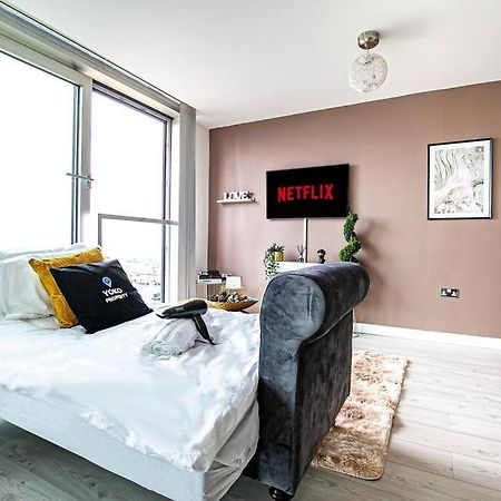 Comfortable City Centre Apartment With Free Parking, Fast Wifi & Smart Tv With Xbox And Netflix By Yoko Property Milton Keynes Exterior photo